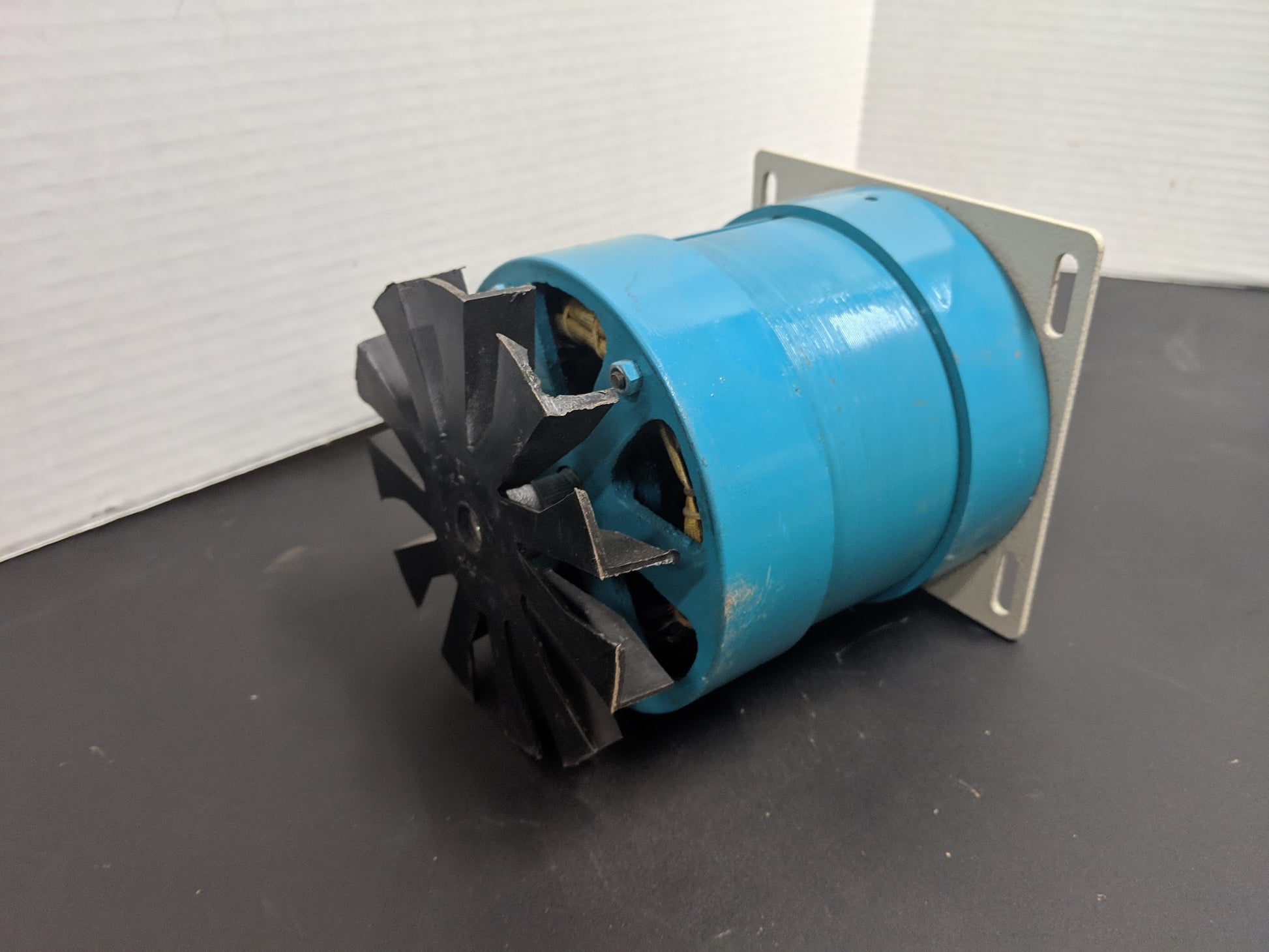 Motor - 120 V with capacitor