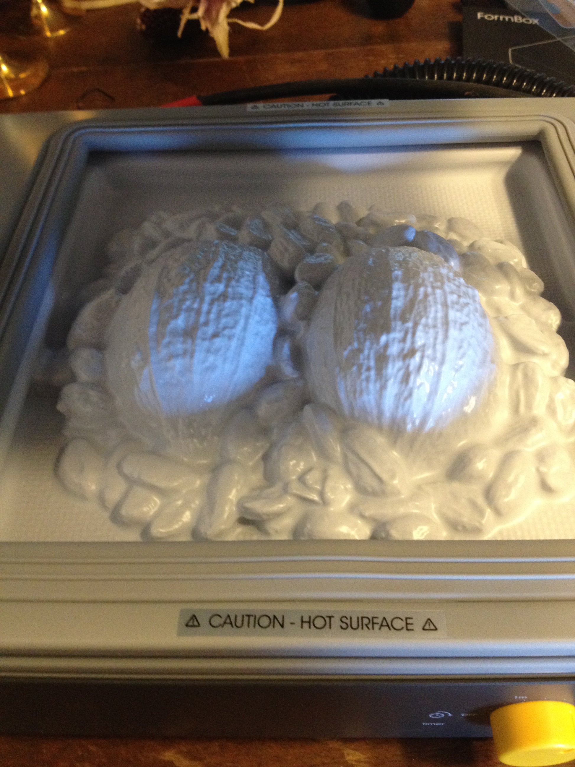 Form Box Vacuum former by Mayku